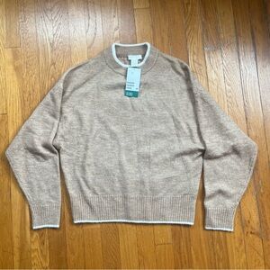 NWT H&M tan sweater with cream trim